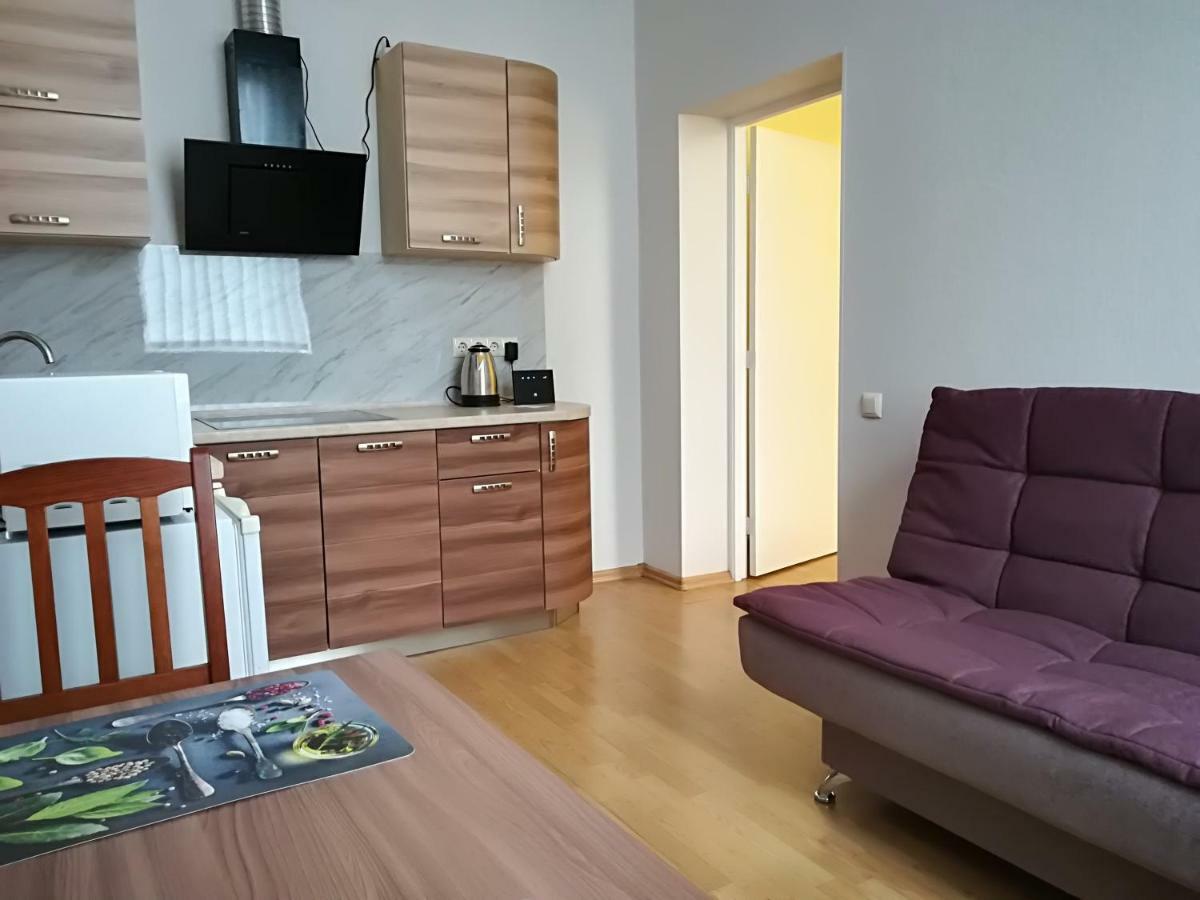 Cheap & Good Apartments Рига Стая снимка